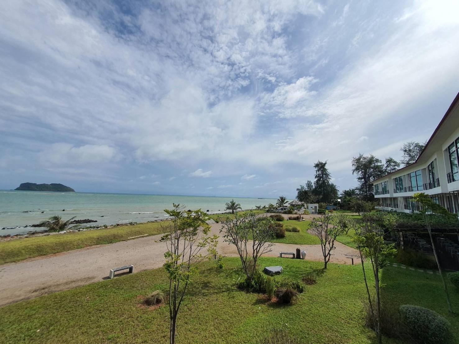 The Beach Resort & Residence - Sha Plus Pathiu Dış mekan fotoğraf